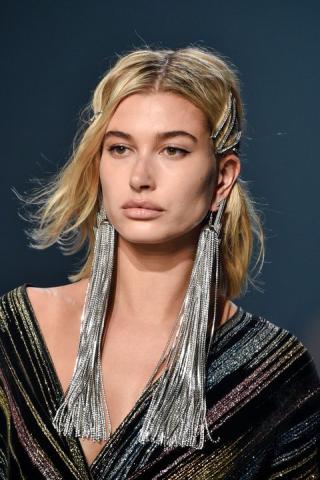 Oversized σκουλαρίκια: Είναι η πιο δυνατή τάση του 2019; Oversized σκουλαρίκια: Είναι η πιο δυνατή τάση του 2019;
