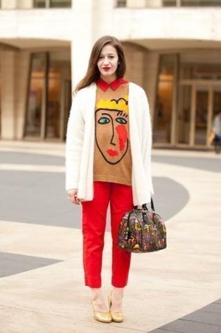 «Άσχημα πουλόβερ»: Γιατί όλες οι γυναίκες έχουν λατρέψει αυτή την τάση; «Άσχημα πουλόβερ»: Γιατί όλες οι γυναίκες έχουν λατρέψει αυτή την τάση;