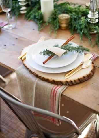 10 εκπληκτικές ιδέες για να διακοσμήσεις το χριστουγεννιάτικο τραπέζι 10 εκπληκτικές ιδέες για να διακοσμήσεις το χριστουγεννιάτικο τραπέζι