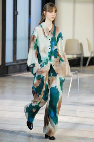 Μια περίεργη τάση επιστρέφει από τα παλιά και η χαρά μας είναι μεγάλη! Μια περίεργη τάση επιστρέφει από τα παλιά και η χαρά μας είναι μεγάλη!