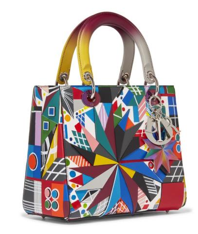 O οίκος Dior δημιουργεί 11 τσάντες που θα θέλεις να αποκτήσεις οπωσδήποτε με το νέο έτος O οίκος Dior δημιουργεί 11 τσάντες που θα θέλεις να αποκτήσεις οπωσδήποτε με το νέο έτος