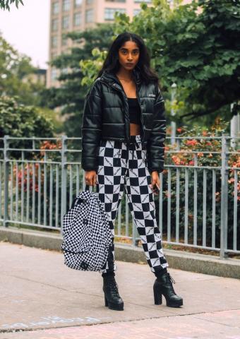 Puffy coats: 20 τρόποι για να φορέσεις το πιο δημοφιλές casual πανωφόρι του χειμώνα Puffy coats: 20 τρόποι για να φορέσεις το πιο δημοφιλές casual πανωφόρι του χειμώνα