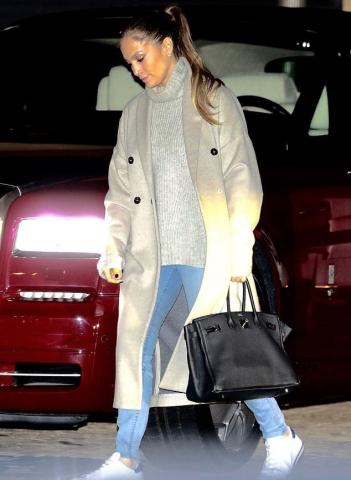 Η Jennifer Lopez και ο Alex Rodriguez σε δείπνο με τα παιδιά τους Η Jennifer Lopez και ο Alex Rodriguez σε δείπνο με τα παιδιά τους