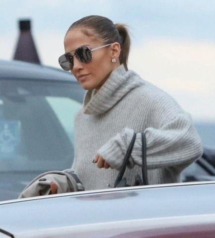 Η Jennifer Lopez και ο Alex Rodriguez σε δείπνο με τα παιδιά τους Η Jennifer Lopez και ο Alex Rodriguez σε δείπνο με τα παιδιά τους