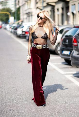 8 styling tips που πρέπει να προσέξουν οι γυναίκες με μικρό στήθος 8 styling tips που πρέπει να προσέξουν οι γυναίκες με μικρό στήθος