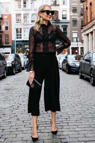 8 styling tips που πρέπει να προσέξουν οι γυναίκες με μικρό στήθος 8 styling tips που πρέπει να προσέξουν οι γυναίκες με μικρό στήθος