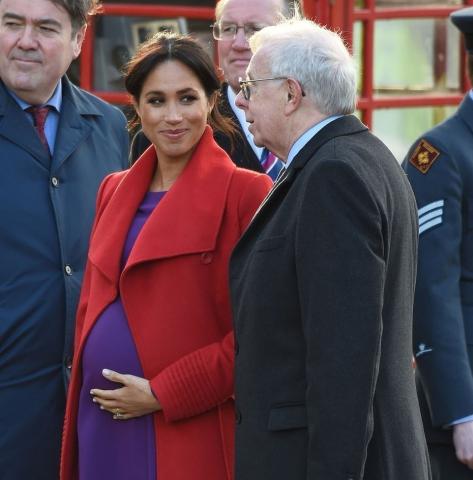 Meghan Markle: Η πρώτη της εμφάνιση για το 2019 - Η κοιλιά της έχει μεγαλώσει πολύ Meghan Markle: Η πρώτη της εμφάνιση για το 2019 - Η κοιλιά της έχει μεγαλώσει πολύ