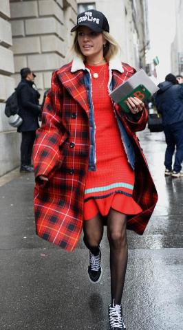 Trend alert! Δες πώς να συνδυάσεις πολλά χρώματα σε μια εμφάνιση και να κάνεις εντύπωση Trend alert! Δες πώς να συνδυάσεις πολλά χρώματα σε μια εμφάνιση και να κάνεις εντύπωση