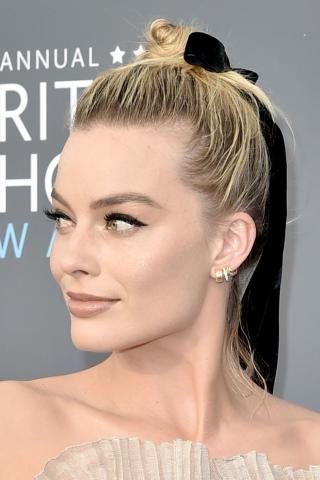 11+1 ιδέες για βραδινό μακιγιάζ που θα μαγνητίσει όλα τα βλέμματα πάνω σου 11+1 ιδέες για βραδινό μακιγιάζ που θα μαγνητίσει όλα τα βλέμματα πάνω σου