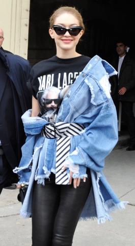 Half-jacket: Μια περίεργη τάση που φαίνεται να έχει γίνει...λατρεία Half-jacket: Μια περίεργη τάση που φαίνεται να έχει γίνει...λατρεία