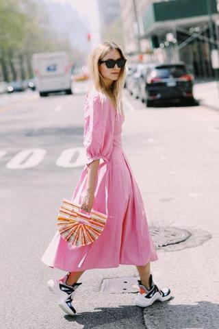 Αυτό είναι το φόρεμα που έχει γίνει viral και θα θέλεις να αποκτήσεις και εσύ ASAP Αυτό είναι το φόρεμα που έχει γίνει viral και θα θέλεις να αποκτήσεις και εσύ ASAP