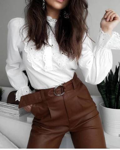 Δες πώς φοράνε το καφέ χρώμα οι πιο στιλάτες γυναίκες του instagram Δες πώς φοράνε το καφέ χρώμα οι πιο στιλάτες γυναίκες του instagram