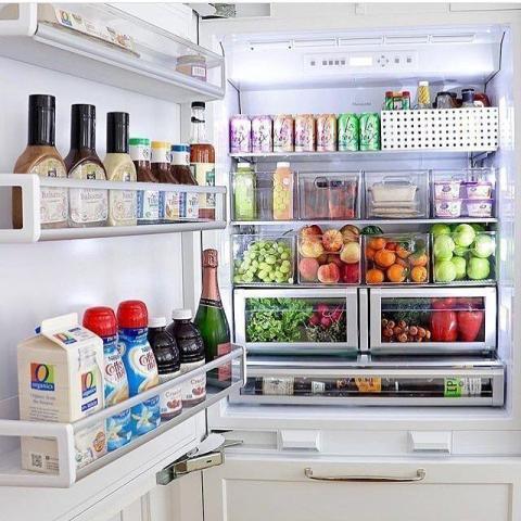 H Marie Kondo είναι η γκουρού της οργάνωσης και μας δείχνει 6 τρικς για να βάλουμε το σπίτι μας σε τάξη H Marie Kondo είναι η γκουρού της οργάνωσης και μας δείχνει 6 τρικς για να βάλουμε το σπίτι μας σε τάξη