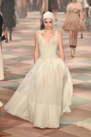 Dior: Μια μαγική πασαρέλα τσίρκο Dior: Μια μαγική πασαρέλα τσίρκο