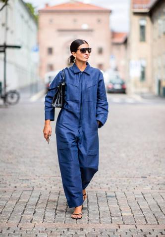 Boiler Suits: Αυτή είναι η τάση που λατρεύουν όλες οι γυναίκες και απεχθάνονται οι άντρες Boiler Suits: Αυτή είναι η τάση που λατρεύουν όλες οι γυναίκες και απεχθάνονται οι άντρες