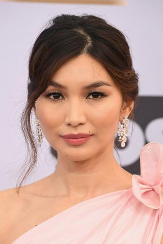 5 βραδινά make-up looks που θα απογειώσουν την εμφάνισή σου 5 βραδινά make-up looks που θα απογειώσουν την εμφάνισή σου