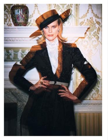 Eva Herzigova: Στα 45 της κάνει μια «διαφορετική» φωτογράφιση και μιλάει για το #metoo Eva Herzigova: Στα 45 της κάνει μια «διαφορετική» φωτογράφιση και μιλάει για το #metoo