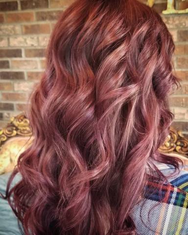 Rose Brown: Η απόχρωση που έχει ξετρελάνει τα social media Rose Brown: Η απόχρωση που έχει ξετρελάνει τα social media