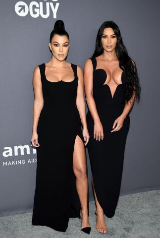AmfAR Gala 2019: Στο φετινό κόκκινο χαλί το οριακό ντεκολτέ είχε την τιμητική του AmfAR Gala 2019: Στο φετινό κόκκινο χαλί το οριακό ντεκολτέ είχε την τιμητική του