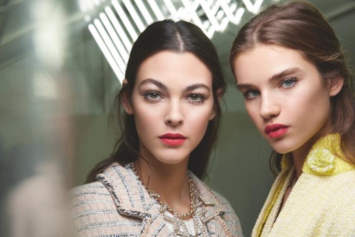 Δες ποιο ρουζ πρέπει να φορέσεις βάση του χρώματος της επιδερμίδας σου Δες ποιο ρουζ πρέπει να φορέσεις βάση του χρώματος της επιδερμίδας σου