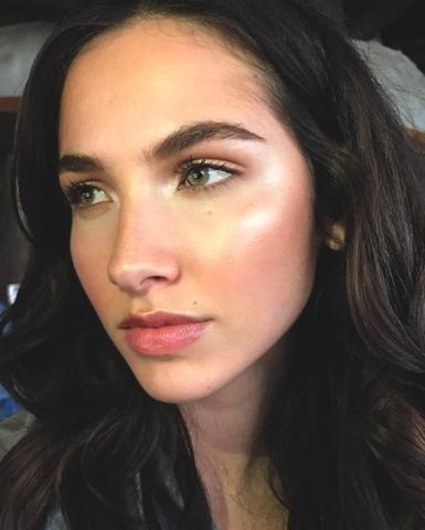 Δες ποιο ρουζ πρέπει να φορέσεις βάση του χρώματος της επιδερμίδας σου Δες ποιο ρουζ πρέπει να φορέσεις βάση του χρώματος της επιδερμίδας σου