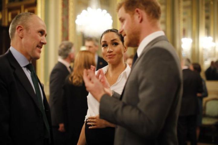 Meghan Markle: Η χθεσινή της εμφάνιση ήταν περισσότερο Hollywood, λιγότερο παλάτι Meghan Markle: Η χθεσινή της εμφάνιση ήταν περισσότερο Hollywood, λιγότερο παλάτι