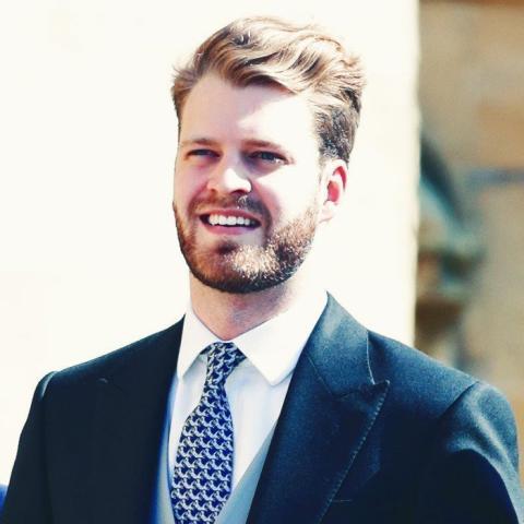 Louis Spencer: Ο ανιψιός της πριγκίπισσας Diana κλέβει τη δόξα από τον Harry Louis Spencer: Ο ανιψιός της πριγκίπισσας Diana κλέβει τη δόξα από τον Harry