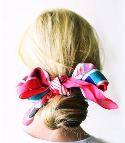 Bad hair day: 5 χτενίσματα για να τα βγάλεις πέρα Bad hair day: 5 χτενίσματα για να τα βγάλεις πέρα